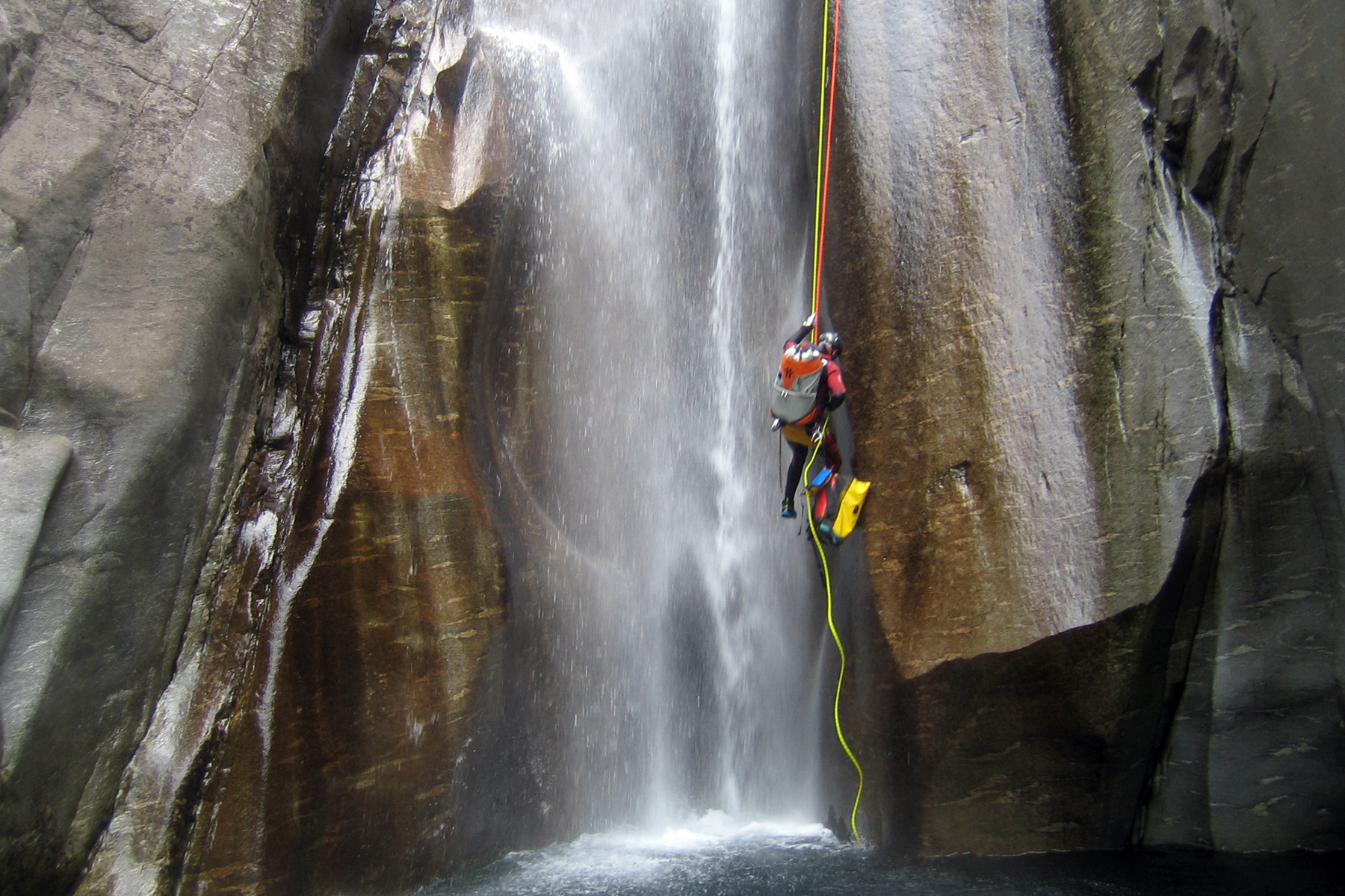 canyoning_cresciano.jpg